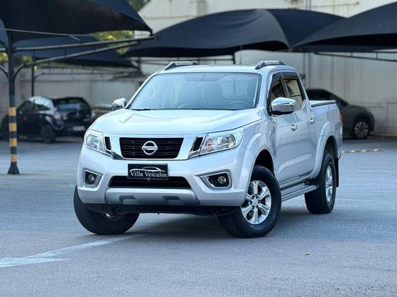 NISSAN FRONTIER 2.3 16V TURBO DIESEL SE CD 4X4 AUTOMÁTICO